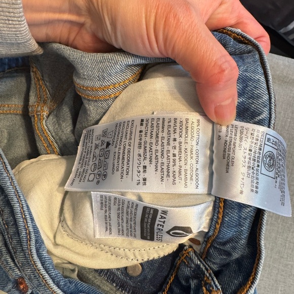 Levi's Premium Denim Wedgie Button Fly Jeans, Size 28 - Picture 4 of 7